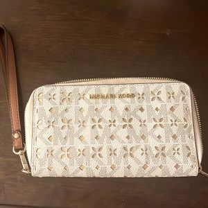Michael Kors wristlet